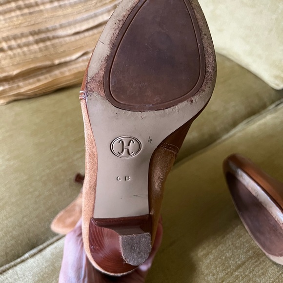 Cole Haan Leather Booties, gently worn Sz 6 - Picture 4 of 7